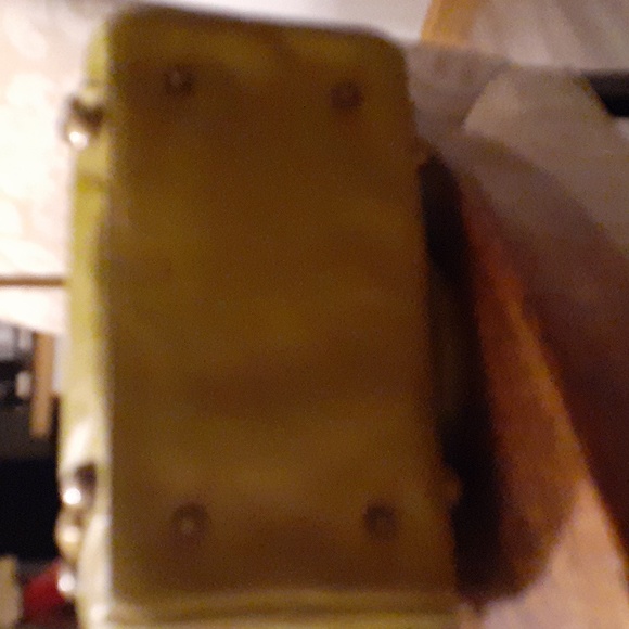 BURBERRY EUC STUDDED GREEN SATCHEL AUTHENTIC - Picture 5 of 9